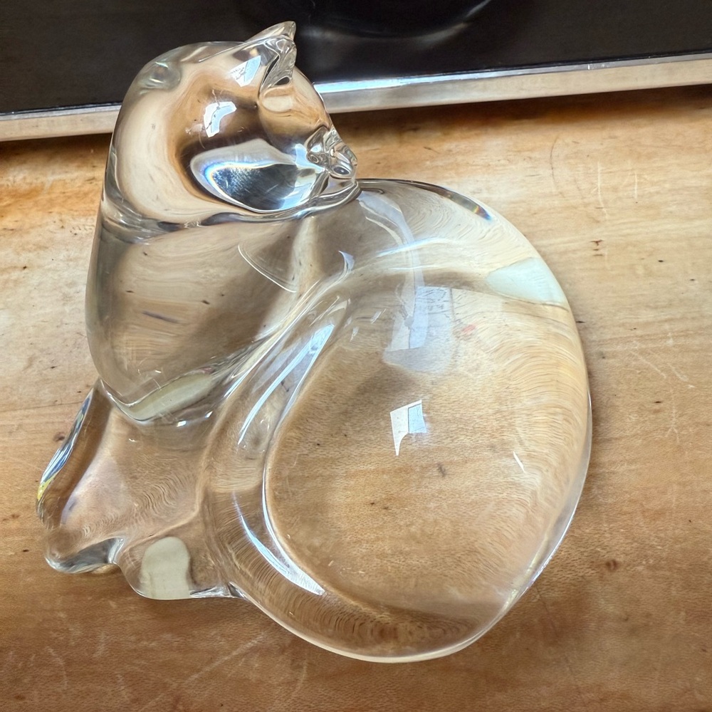 Baccarat signed resting cat figurine